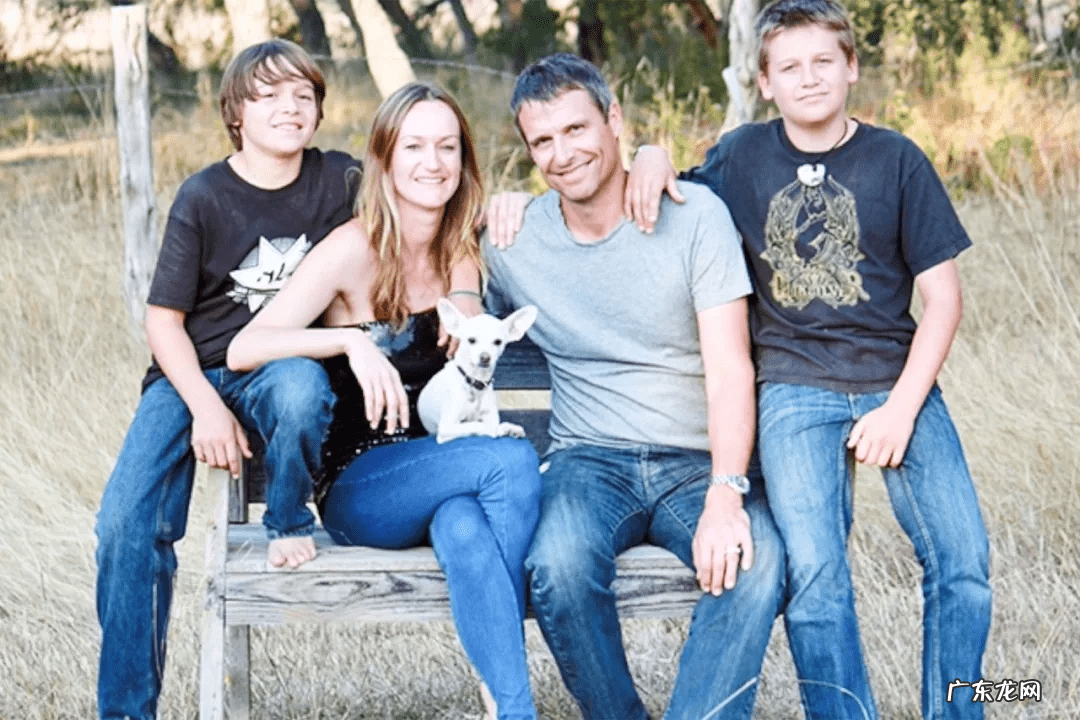 床头放植物的风水禁忌 卫生巾放床头是啥意思