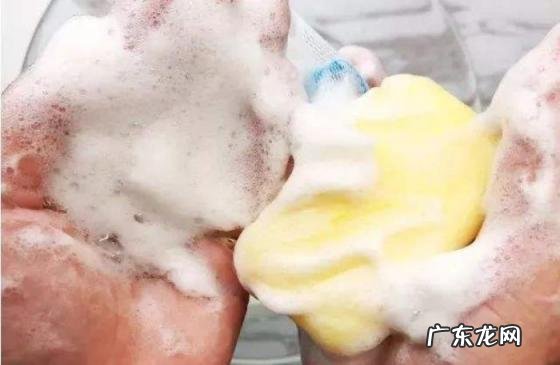 硫磺皂洗头发正确方法的作用 硫磺肥皂洗头好吗