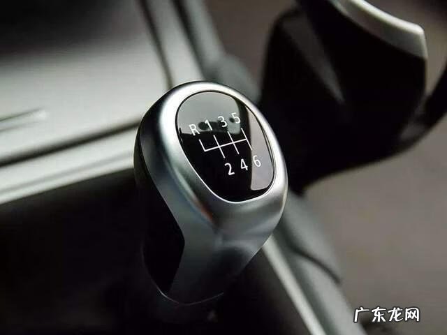 手动挡的车怎么开图解 手动挡车驾驶技巧图解