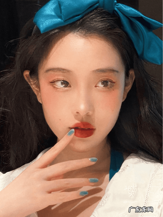 如何搭配身体饰品 饰品搭配的技巧