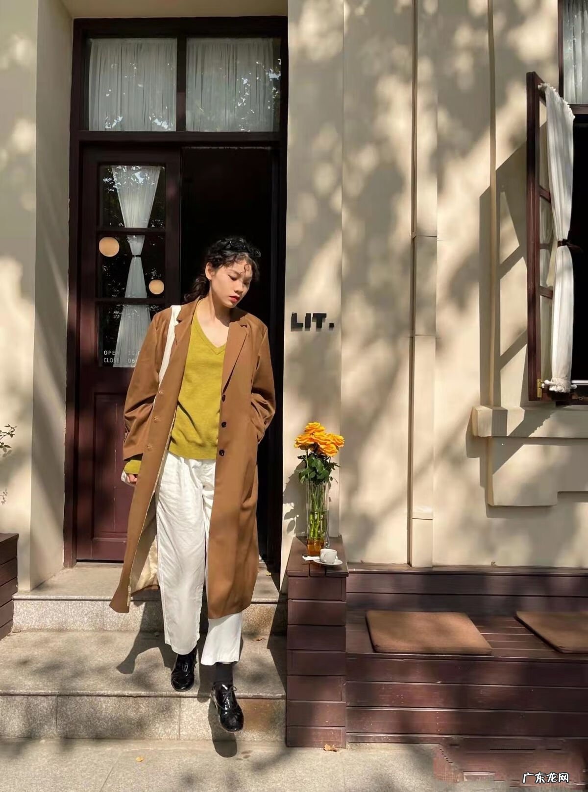 水貂绒连衣裙怎么搭配 小香风羊毛外套怎么搭配最好看