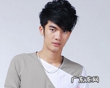 男孩初中生流行什么发型好看,初中生发型 初中生流行的发型男