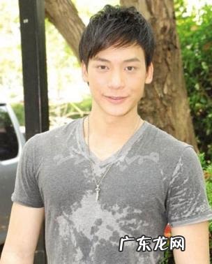 男孩初中生流行什么发型好看,初中生发型 初中生流行的发型男