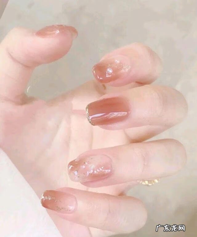 指甲油能做渐变甲吗 渐变指甲油是真的吗