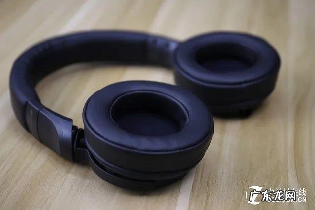 封闭式耳机和开放式耳机区别在哪,开放式和封闭式耳机的优缺点