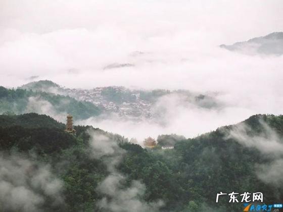 云峰山两大名景 梦游天姥山中的天姥山位于什么地方