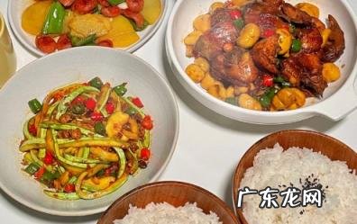 吃饭不规律对胃有什么影响 吃饭时间不规律会得胃癌吗