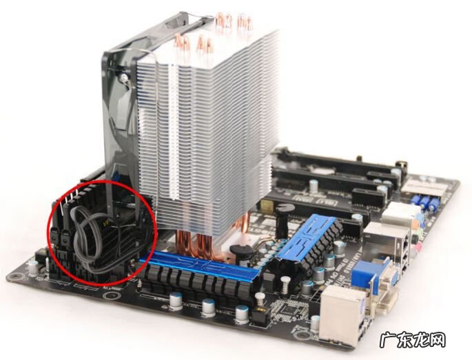 散热风扇吸风和吹风