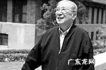 “一代国医”95岁吴阶平养生秘诀:8字真言,颐养天年