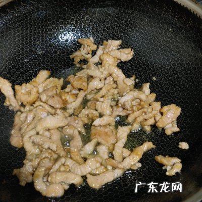 莴笋炒肉的家常做法简单 莴苣炒肉怎么做好吃