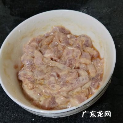 莴笋炒肉的家常做法简单 莴苣炒肉怎么做好吃