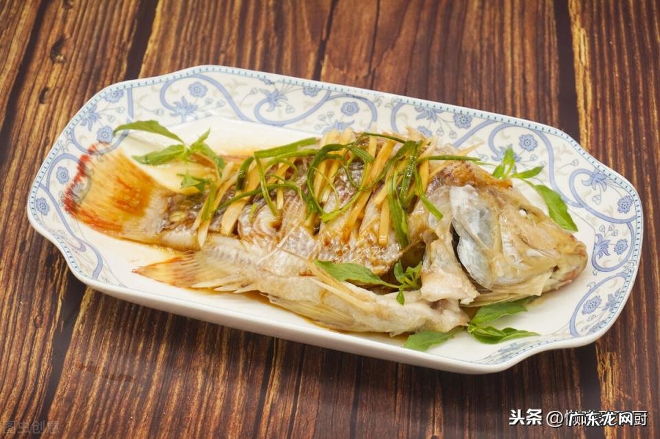 清蒸鱼怎样做好吃 需要多长时间才能熟 蒸鱼几分钟最好