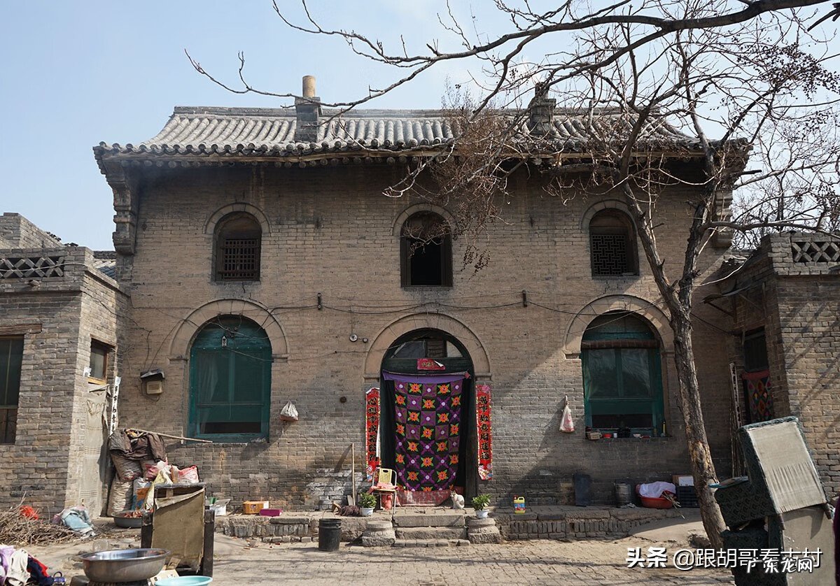 卧室墙上有钉子好吗 地上钉钉子的风水