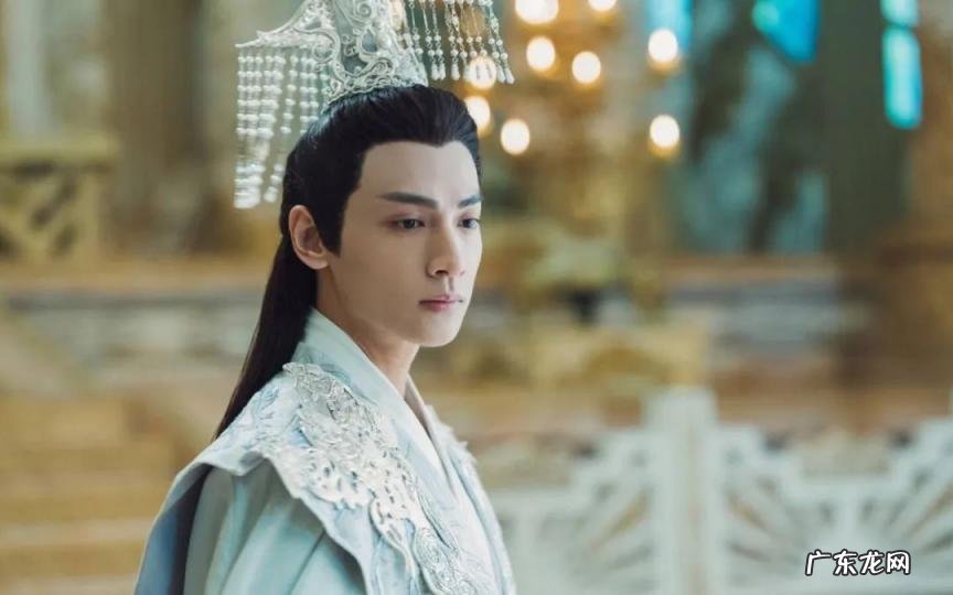 如何高情商夸赞男人的话 带幽默夸人帅的句子搞笑