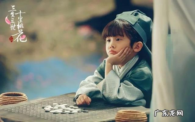 如何高情商夸赞男人的话 带幽默夸人帅的句子搞笑