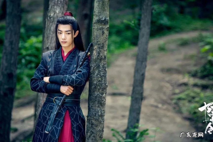 如何高情商夸赞男人的话 带幽默夸人帅的句子搞笑