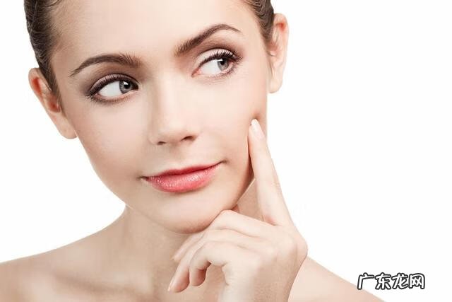 青春痘留下的痘印怎么才能消除掉 青春痘痘印怎么才能消除