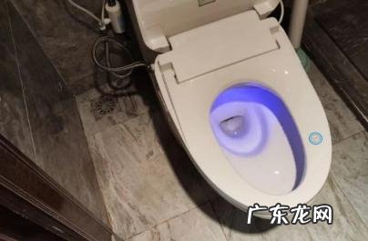 马桶盖上装和下装区别 马桶盖是通用的吗