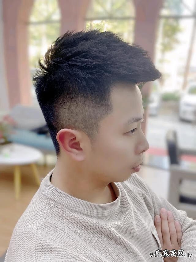 男生发型大全及名称 各种男生发型及名称