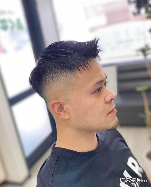 男孩发型剪法步骤 男士发型剪法图解