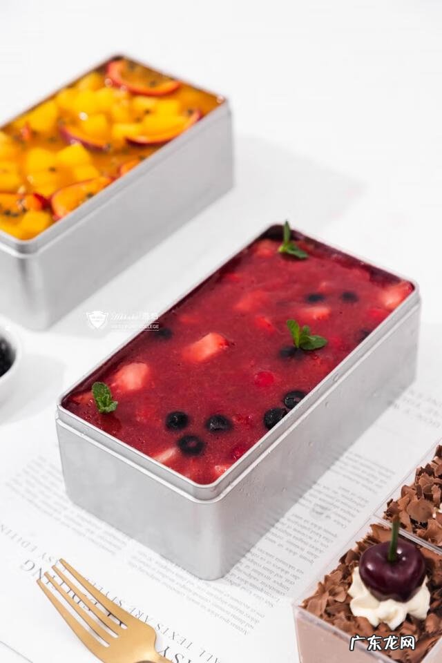 学蛋糕培训班多少钱一个月 糕点培训班