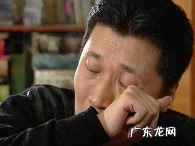 潸然泪下是什么意思呀 不觉潸然泪下的意思