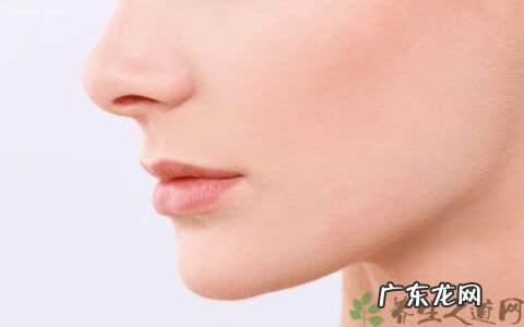 鼻子周围发红有红血丝 鼻子周围红血丝明显