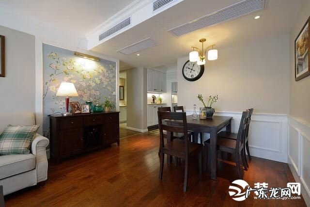 客厅表挂在什么位置好 风水 表挂在什么位置风水最好