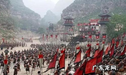 青龙位低能不能立根旗杆 风水上的青龙举旗好不好