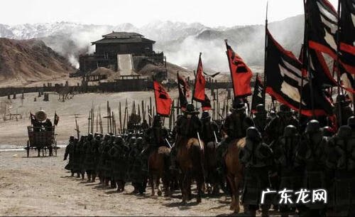 青龙位低能不能立根旗杆 风水上的青龙举旗好不好