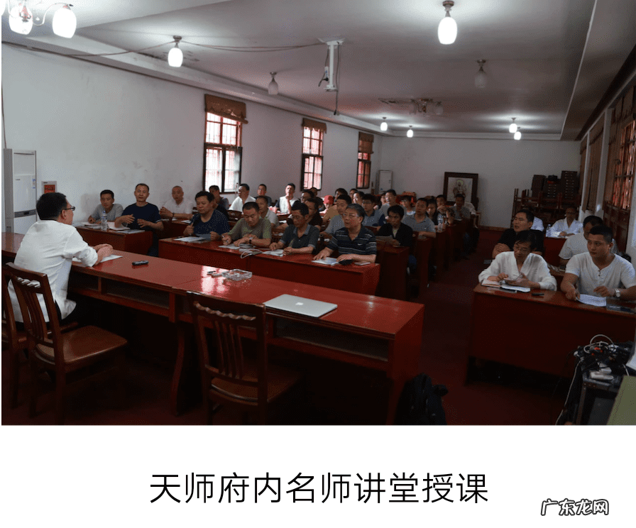 环山抱水藏风聚气格局 大道至简聚气才是好风水