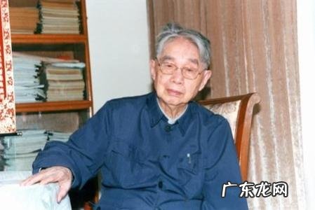 “战士书生”105岁夏征农养生秘诀:4个“主张”,长寿健康