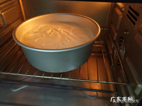 自己用烤箱做蛋糕的做法 如何用烤箱做蛋糕?