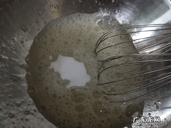 自己用烤箱做蛋糕的做法 如何用烤箱做蛋糕?