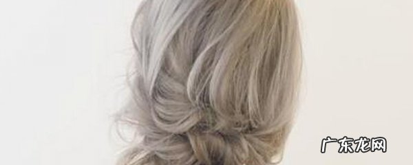 青色发色适合什么肤色的人,青灰色发色适合什么肤色