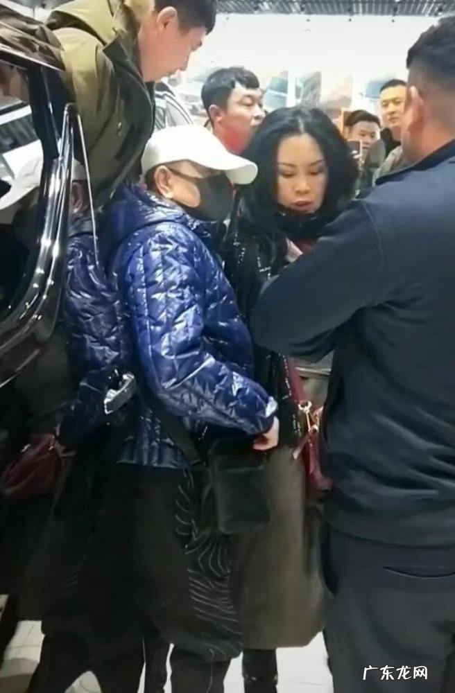 潘长江的老婆杨云简历 潘长江的座驾是什么车