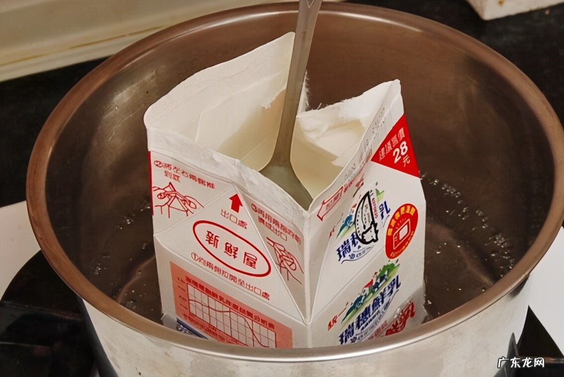 牛奶的饮用最佳时间 牛奶怎样喝吸收好