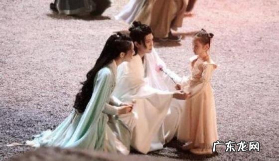 2022任嘉伦最新照片 热巴与任嘉伦