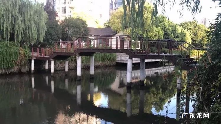 屋前水池位置禁忌 请勿在水池倒杂物