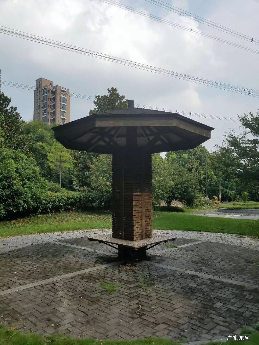 屋前水池位置禁忌 请勿在水池倒杂物