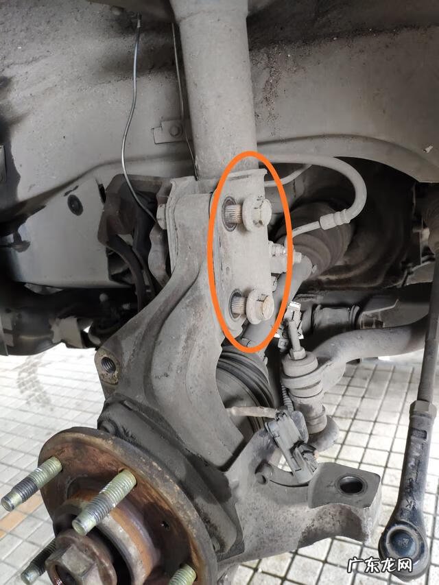 别克君越暖风水管 别克君越暖风水管照片