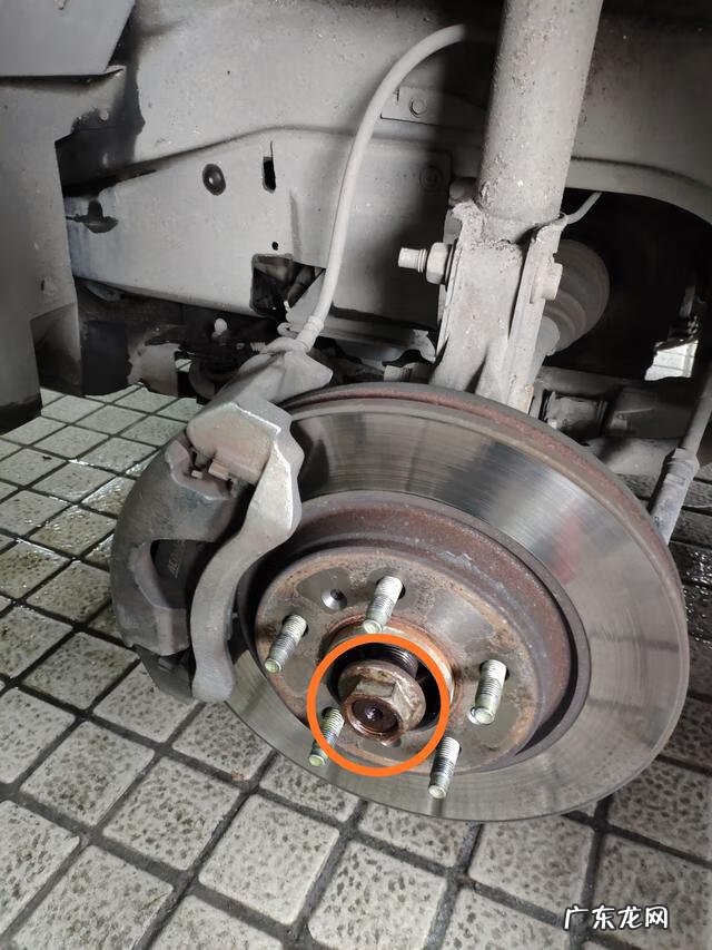 别克君越暖风水管 别克君越暖风水管照片