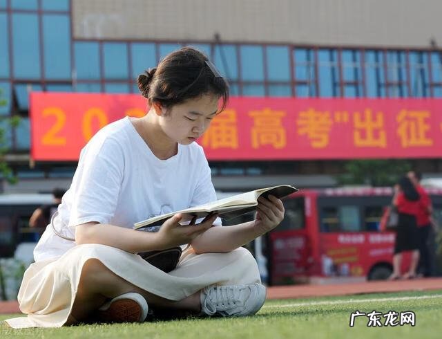 传记的写作特点 传记的特点是什么