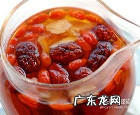 枸杞加红枣泡水喝有什么功效产后 枸杞红枣茶的功效与作用及禁忌症
