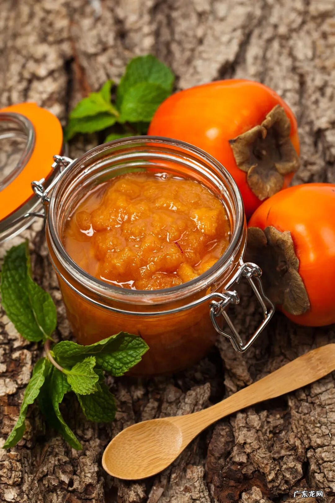 怀孕爱吃柿子怎么回事 孕妇吃柿子好么