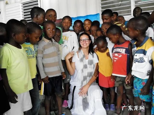 妊娠纹刚出来的样子 妊娠纹是什么样的图片