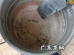 去水垢用什么效果最好 去除水垢用白醋和小苏打一起用效果好吗