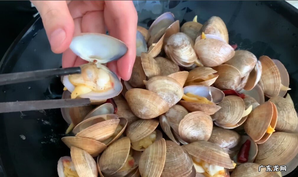 花甲的洗法最快的办法 花甲怎么洗最快最干净