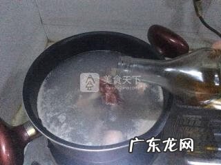 白萝卜排骨汤的做法 白萝卜排骨汤的功效