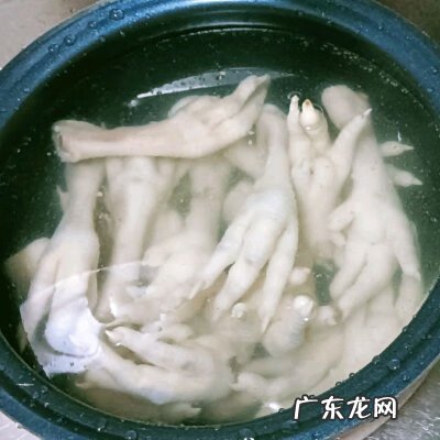 鸡脚怎么弄最好吃 鸡脚怎么做好吃家常做法